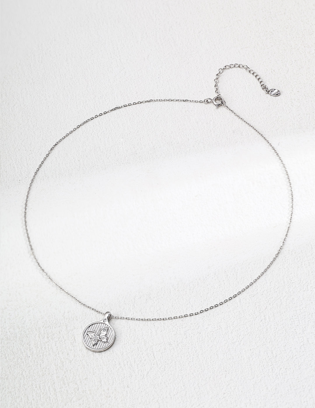 Schmetterlings-Anhänger aus 925er Silber - Vintage Eleganz mit Zirkonia