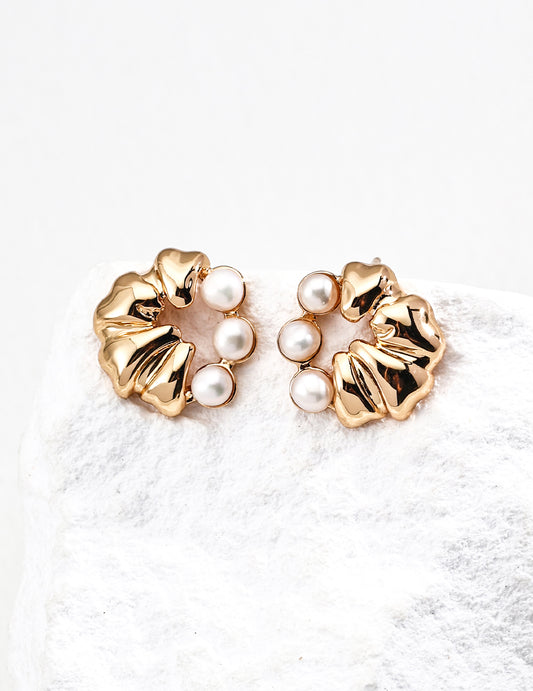 S925 Perlenohrringe im Vintage-Goldlook