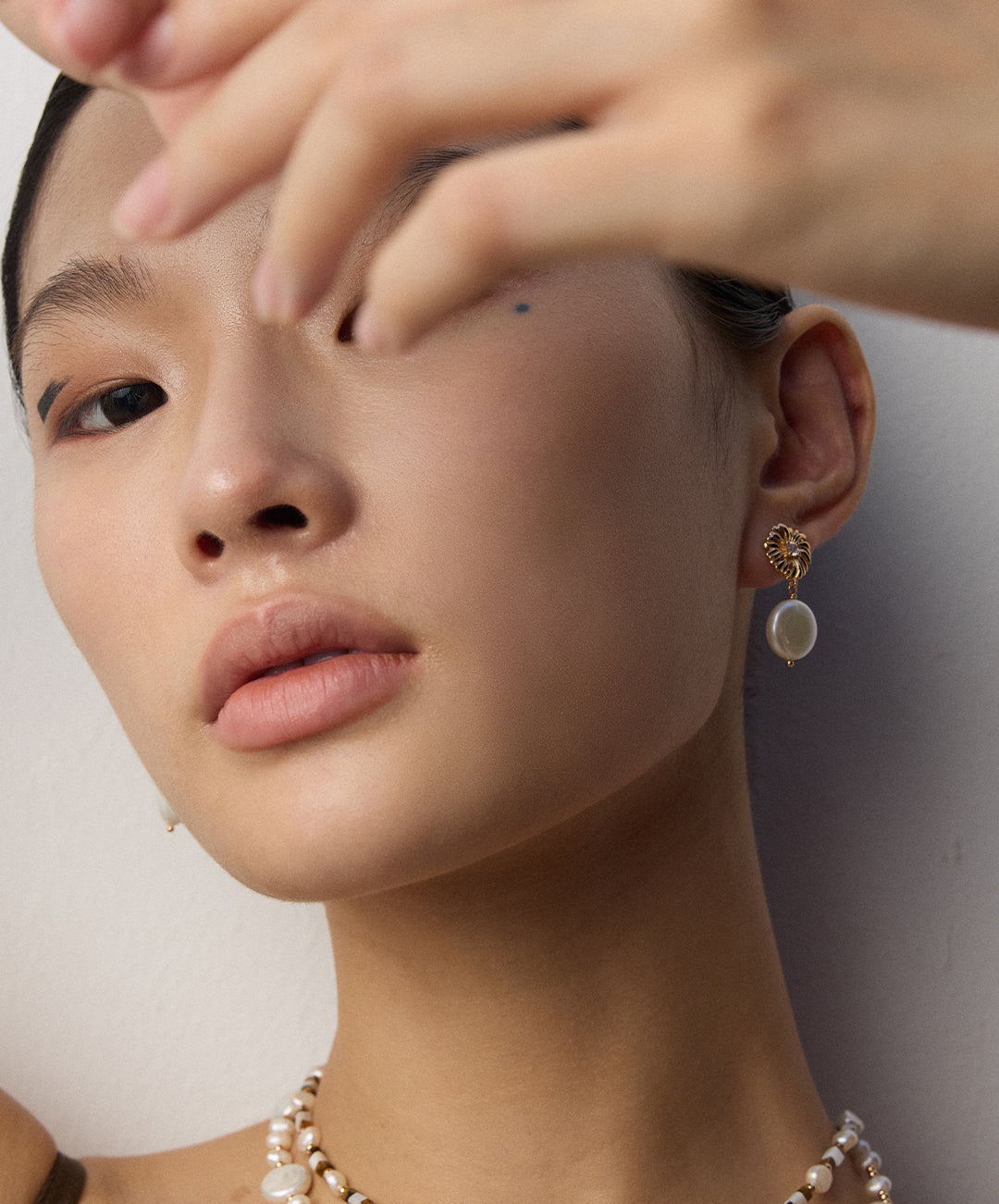 S925 Naturperle Drop Earrings – Florale Edition