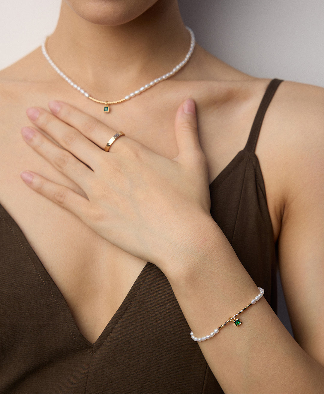 925er Silber Armband & Halskette mit Naturperlen + grünem Zirkonia