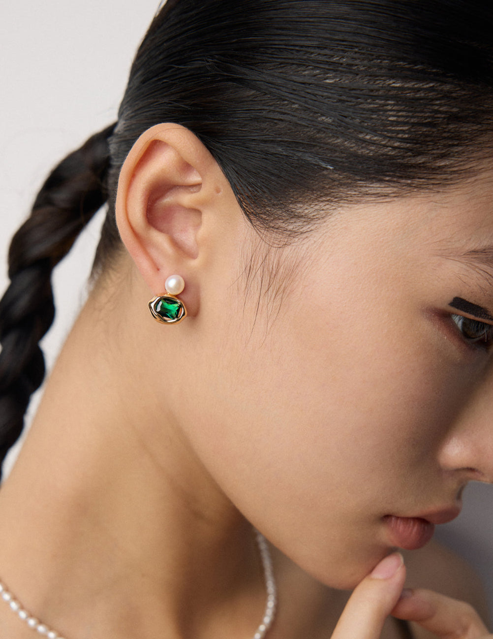 925er Silberohrringe mit Naturperle & farbigem Zirkonia