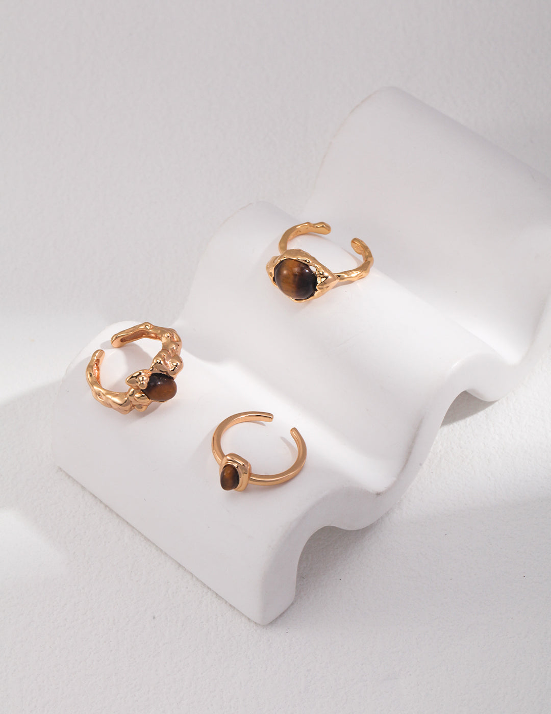 Strukturierter S925 Ring mit Tigerauge