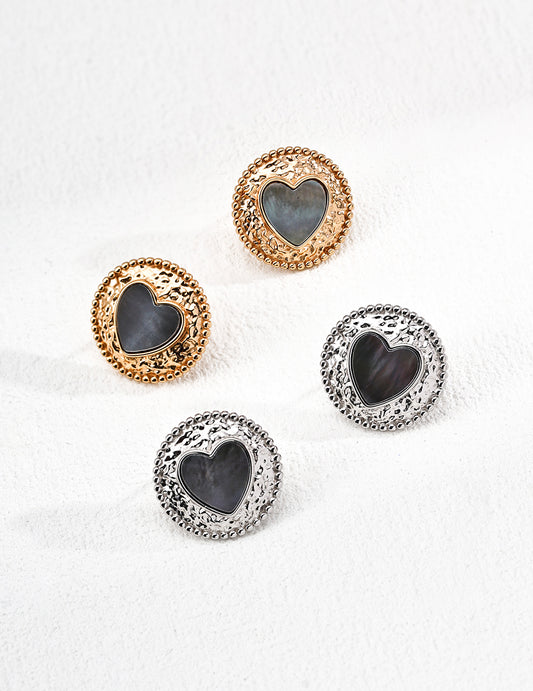 S925 Ohrstecker mit Herzintarsie aus schimmerndem Muschel-Komposit