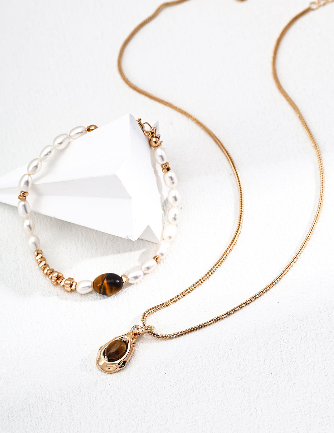 S925 Armband – Tigerauge & Süßwasserperlen